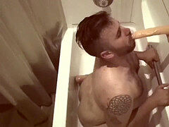 sizzling straight man Fucked In Shower