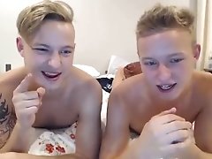 Twinks on cam