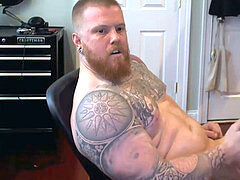 Ginger tattooed Muscle grizzly blows a load