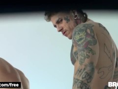 BROMO - tattoed Hunk anal fucks inked bottem