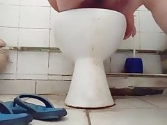 DIRTY TOILET LOVER