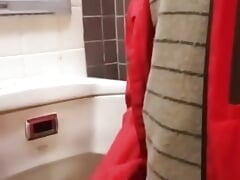 johnholmesjunior shooting massive cumload in busy mens bathroom in slow motion